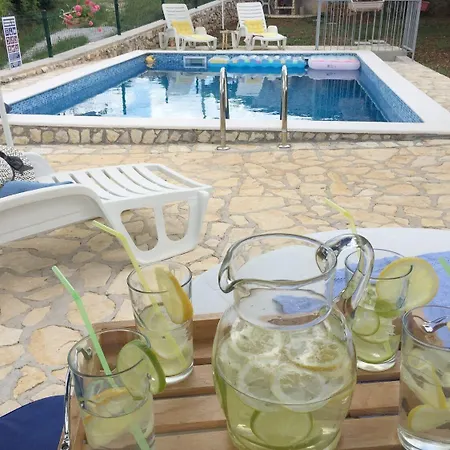 House Josip Ferienhaus *
